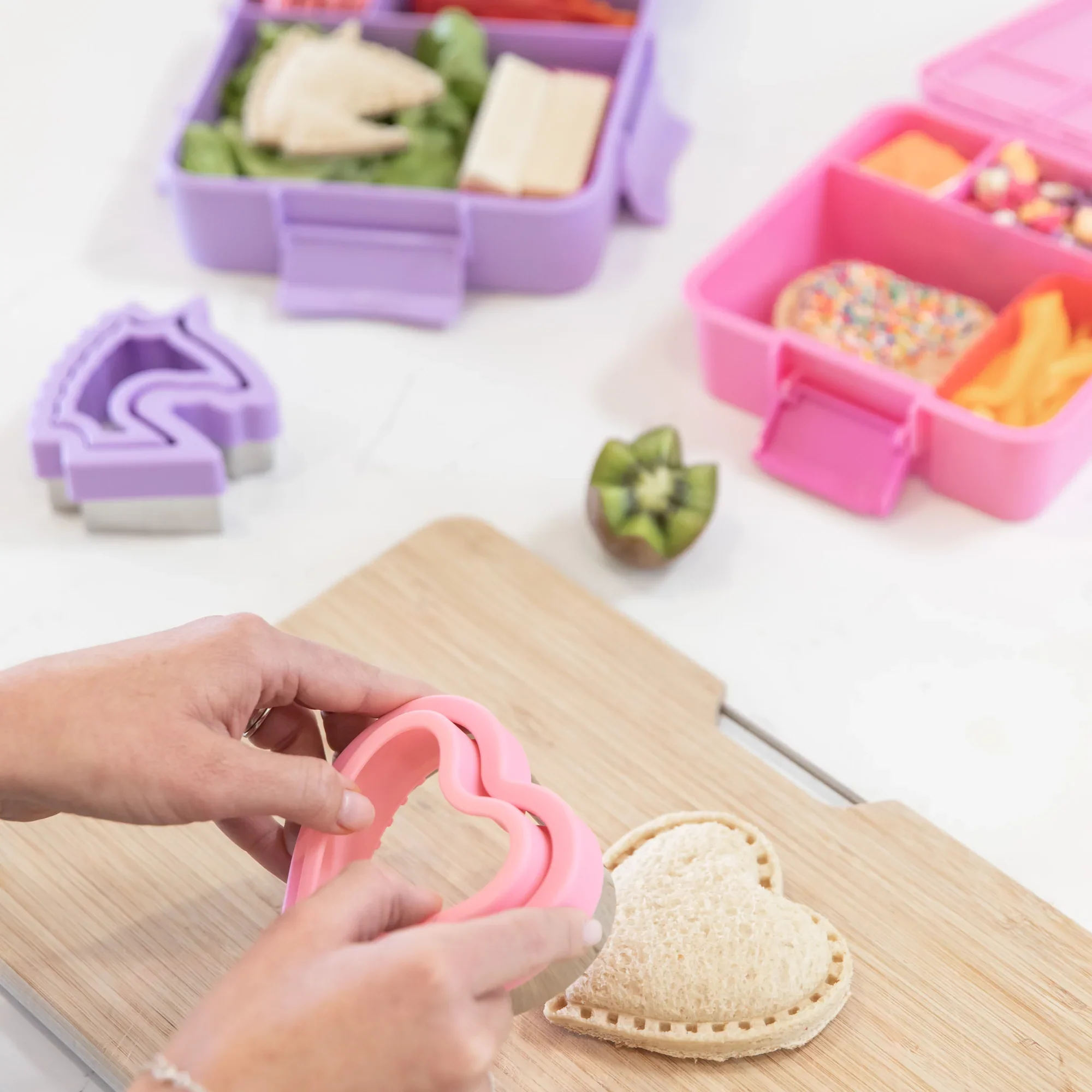 Lunch Punch Cut & Crimp Sandwich Pockets - Hearts - Image 3
