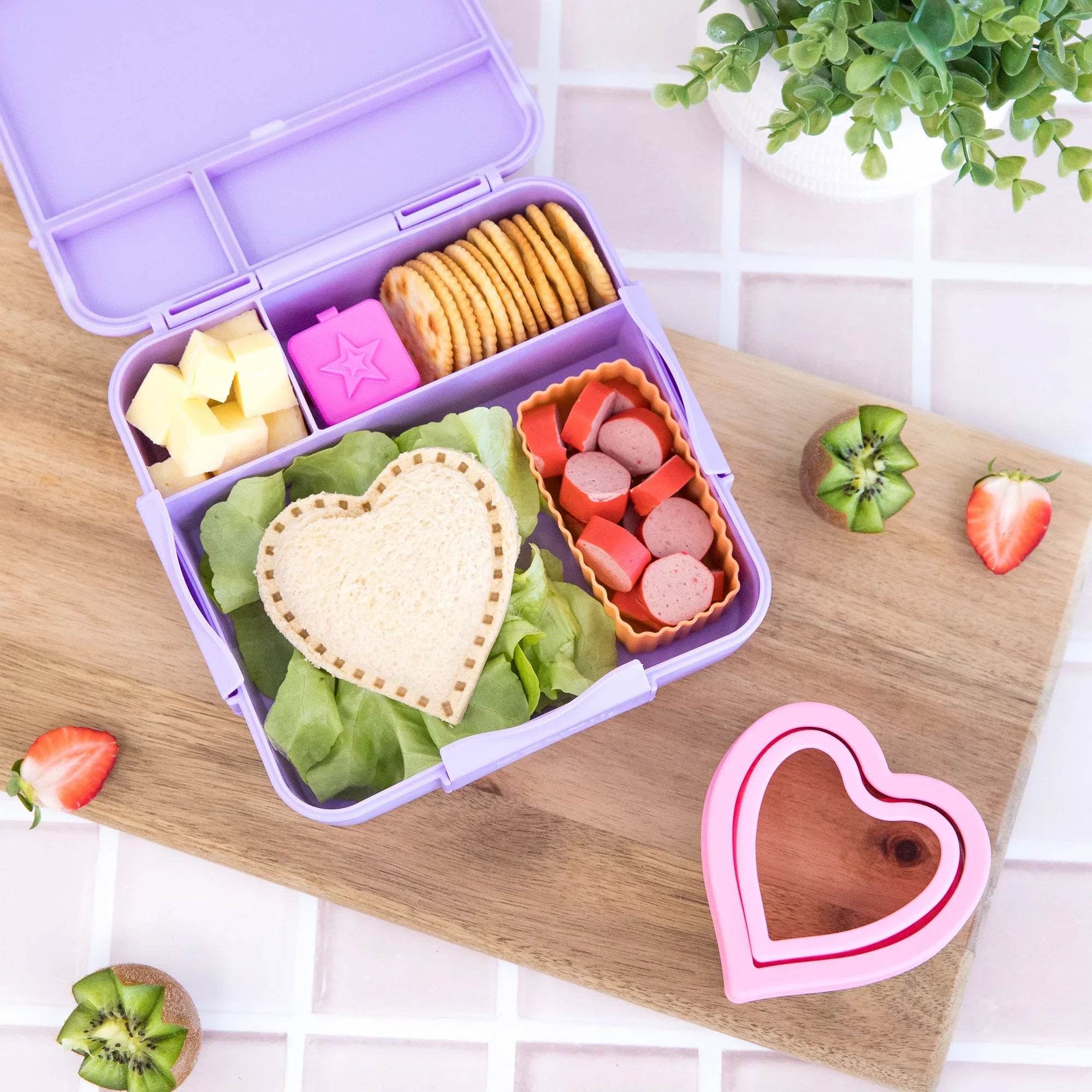 Lunch Punch Cut & Crimp Sandwich Pockets - Hearts - Image 4